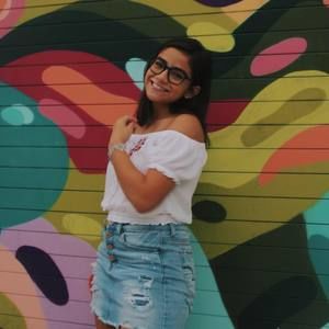 Meet your Posher, Angela